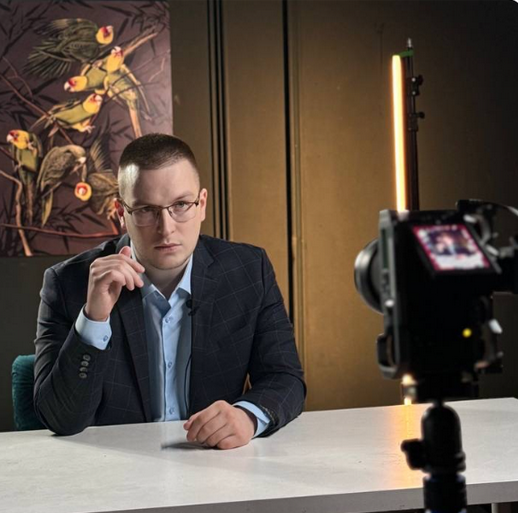 [Максим Герасимюк] Как снять Reels, Shorts и VK Кл_0.png